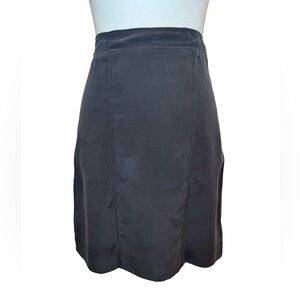 NWT Bleu D’Azur 100% Silk Mini Skirt. Gray. Size 6